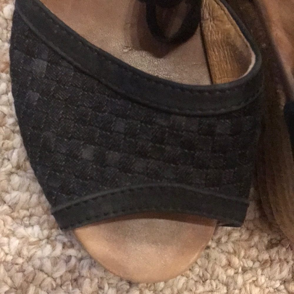 Ugg ankle tie sandals - Picture 3 of 7